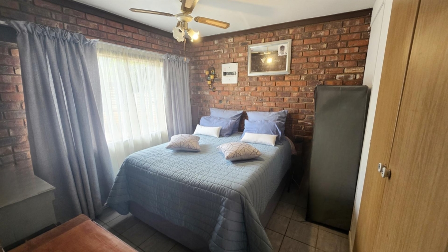 2 Bedroom Property for Sale in Uitsig Free State